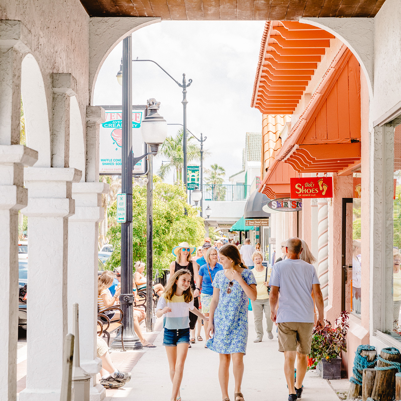 Venice Main Street with walkable shops - Venice Florida