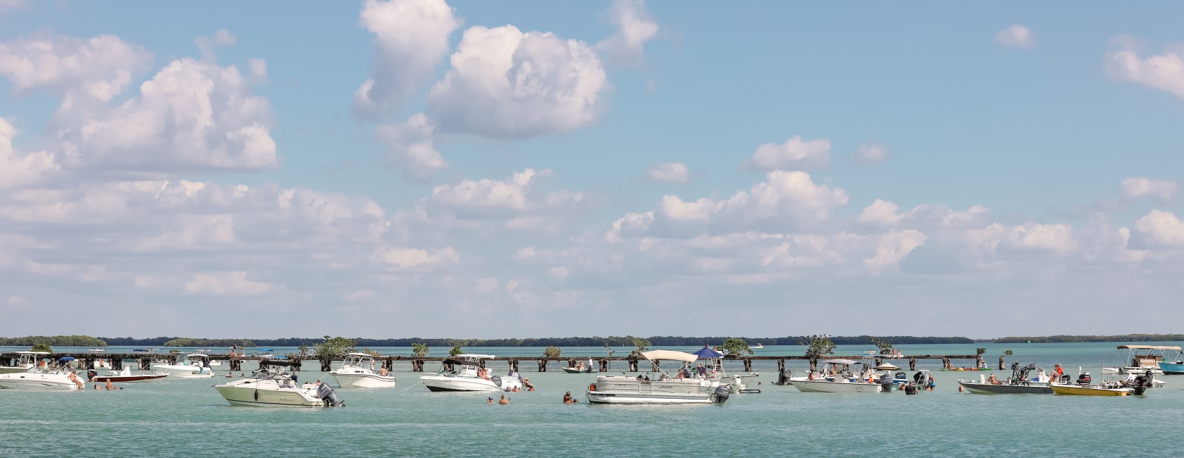 many boats - Boca Grande